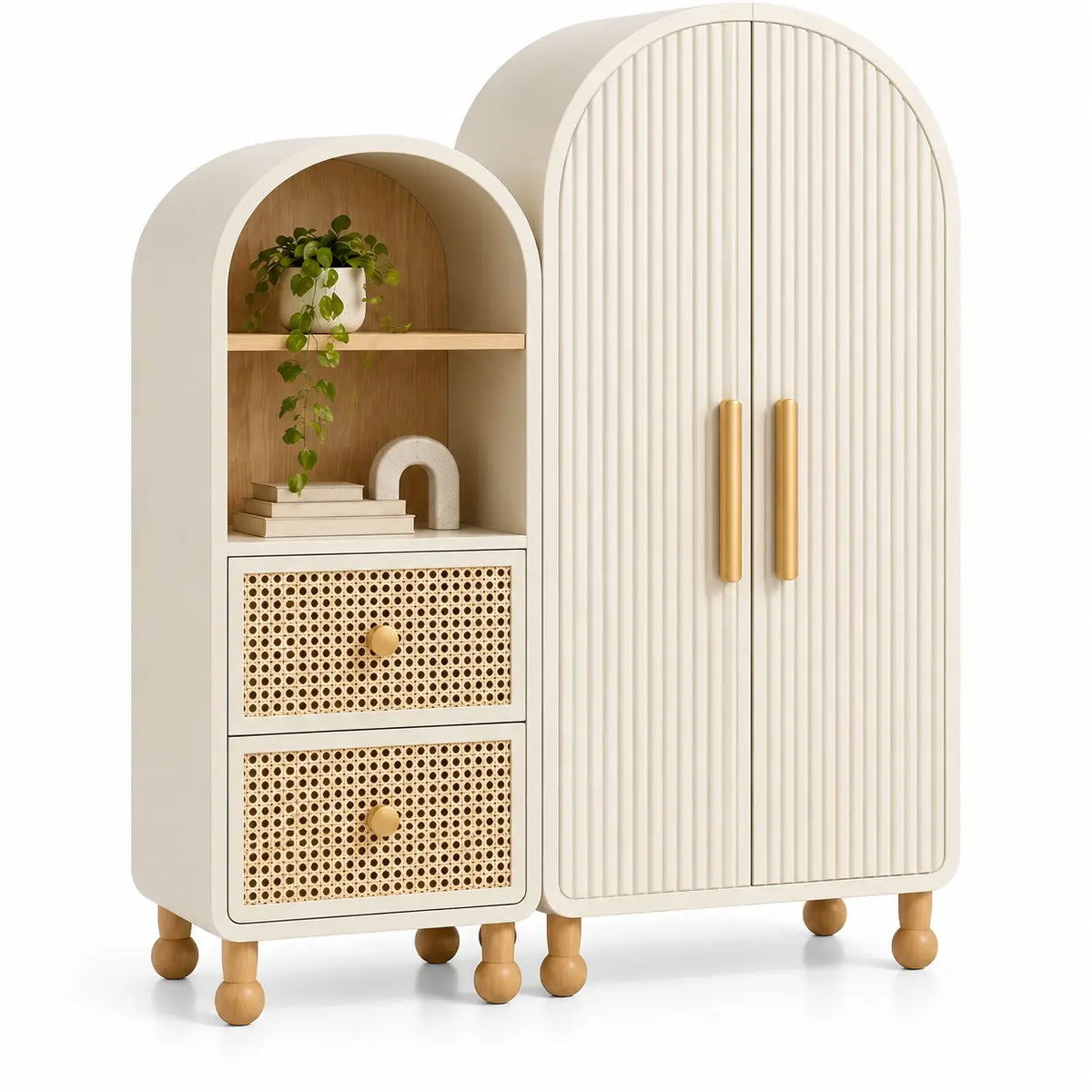 Armario de almacenamiento con formas arqueadas y detalles de entramado, blanco y marrón